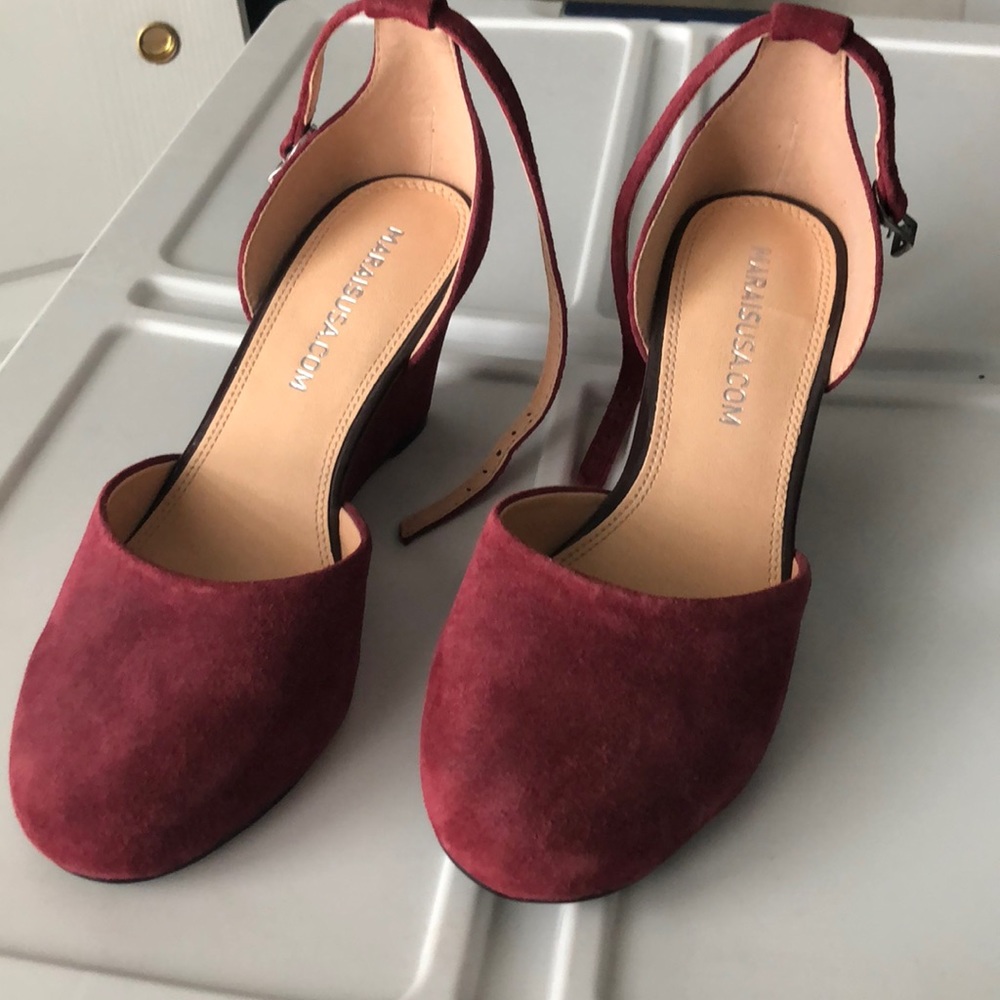 Wedge shoes
